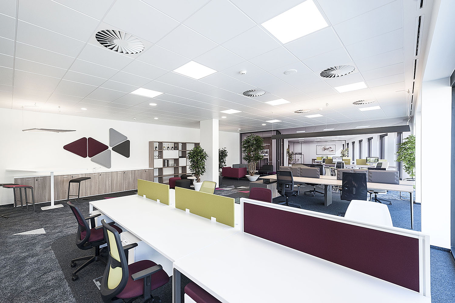 Architekti CCA - bytová architektura, komerční architektura - MAYHOUSE SHOWROOM - 3